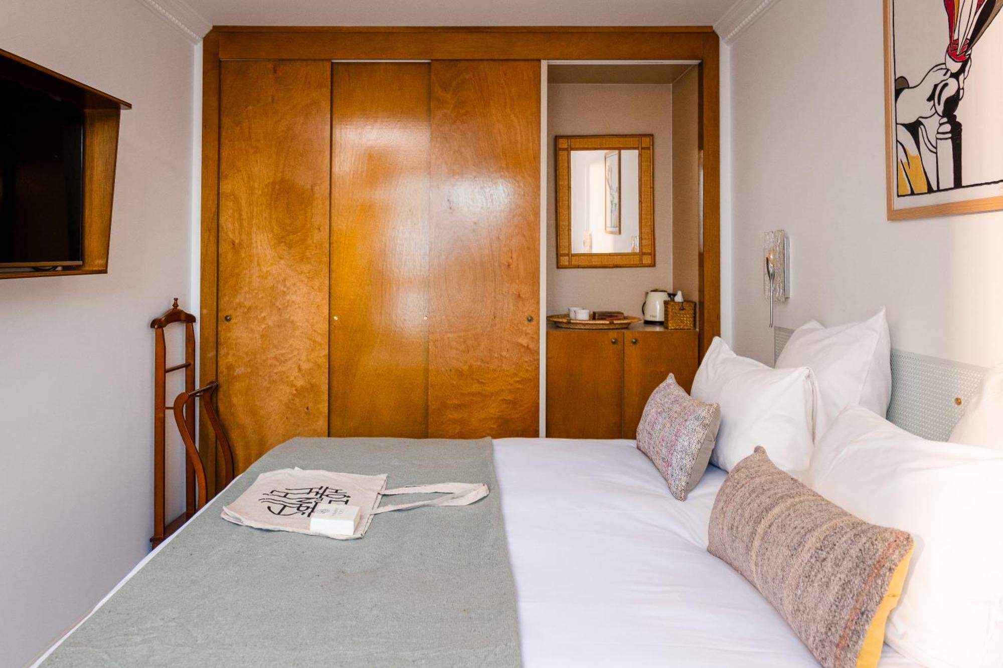 Hotel Du Temps Madrid Bagian luar foto